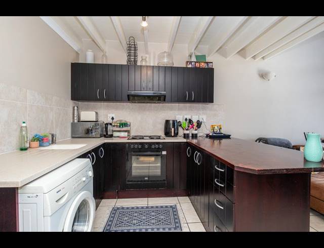 1 BEDROOM APARTMENT FOR SALE IN PLUMSTEAD